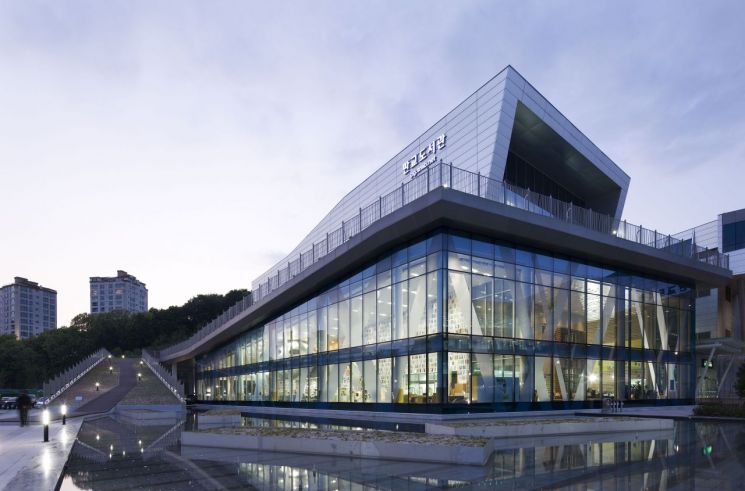 성남시, 판교도서관 ‘국내 최고 권위’ 한국도서관상 수상