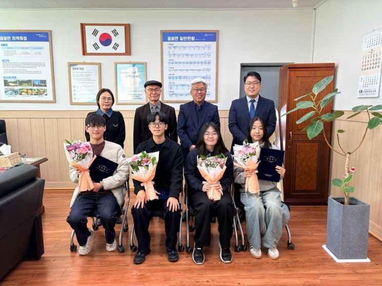 한세예스24문화재단, '제39회 의당장학금' 수여식 개최…우수 인재 육성에 기여