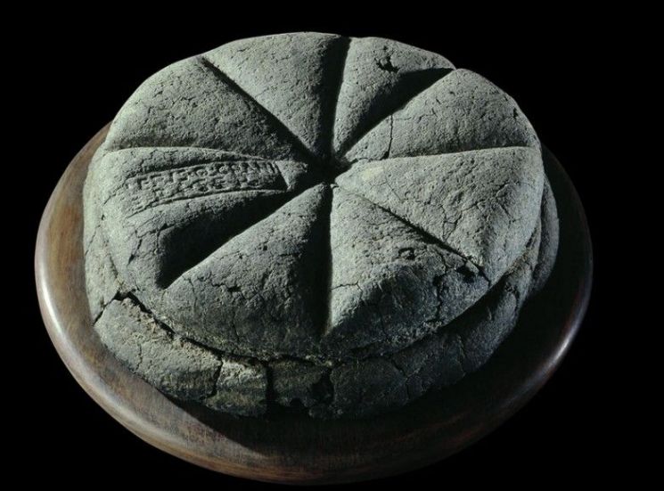 화산 폭발로 화석 된 빵…그 안에 발효된 고대인의 삶 [맛있는 이야기]