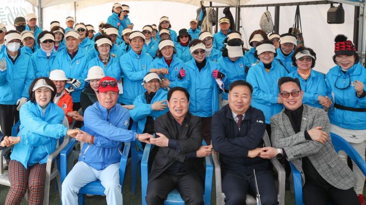 주광덕 남양주시장 "파크골프, 소통의 촉매제…인프라 확충에 최선"