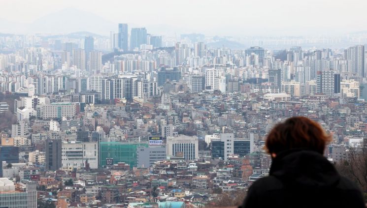 강남·용산 집값 꺾이자…李, '비거주 1주택' 정조준