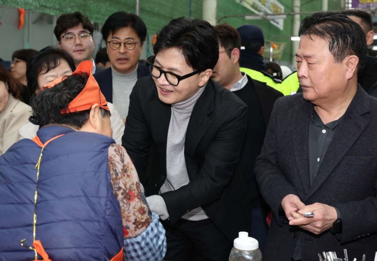 한동훈 "대구서 보수 재건 출발…尹 노선 끊고 극복해야"