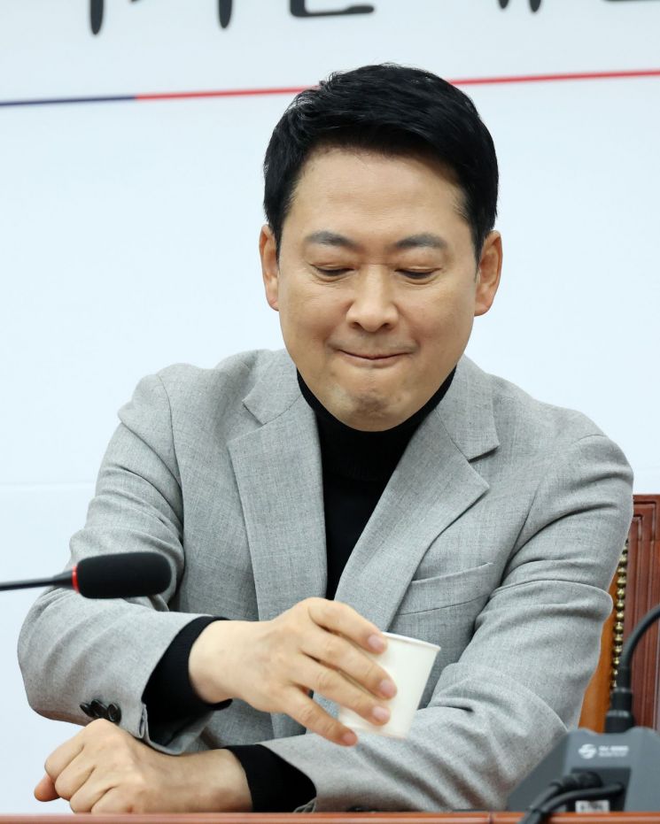 "이제 부동산 전화하실 차례"…李대통령 아파트 매도 결정에 與 "장동혁, 응답하라"