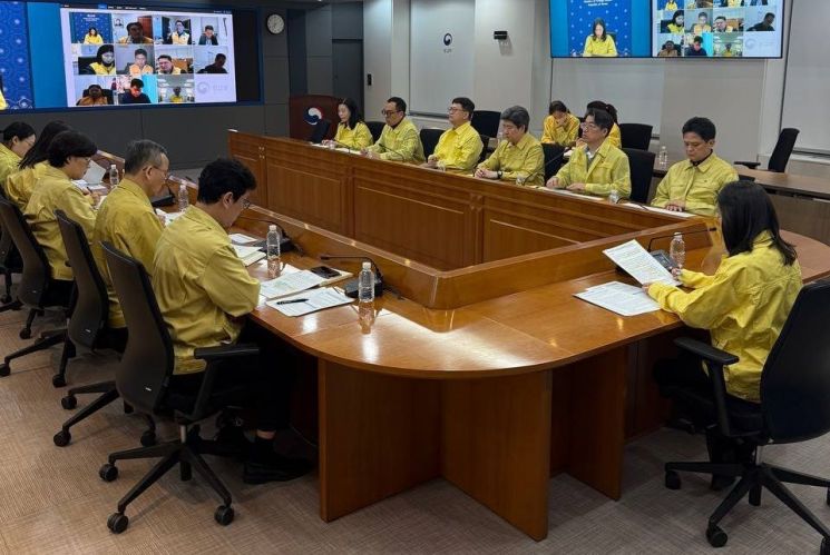 외교부, 재외국민보호대책반 가동…"현재까진 우리 국민 피해 없어"