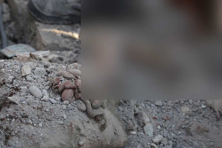 "등교한 딸들이 주검으로"…이란 女초등학교 어린이 148명 참변[美 이란 공습]