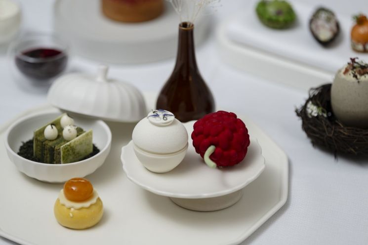 설화수 '진설', 호텔에서 만나다…포시즌스 서울과 웰니스 협업