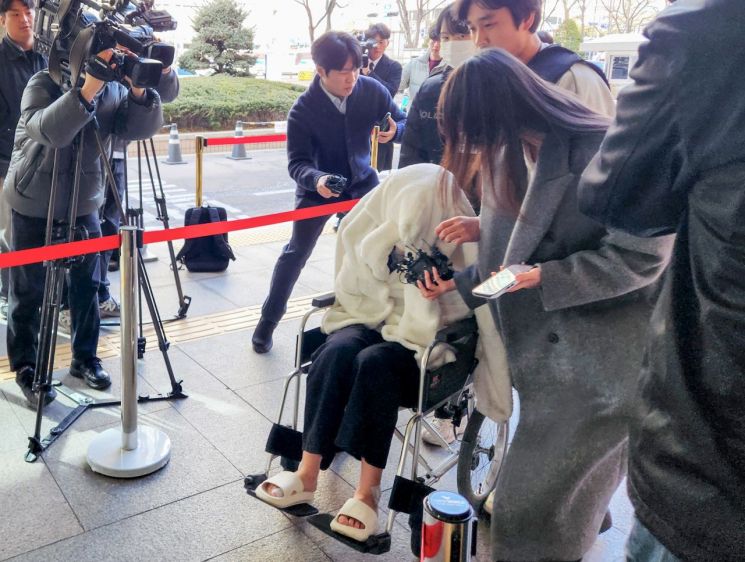 '반포대교 추락' 포르쉐女, 유명 인플루언서였다