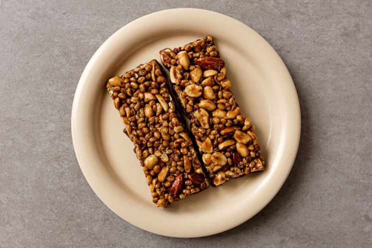 다이어트 하려고 '영양바' 먹었는데…"지방 권장범위 초과" 주의