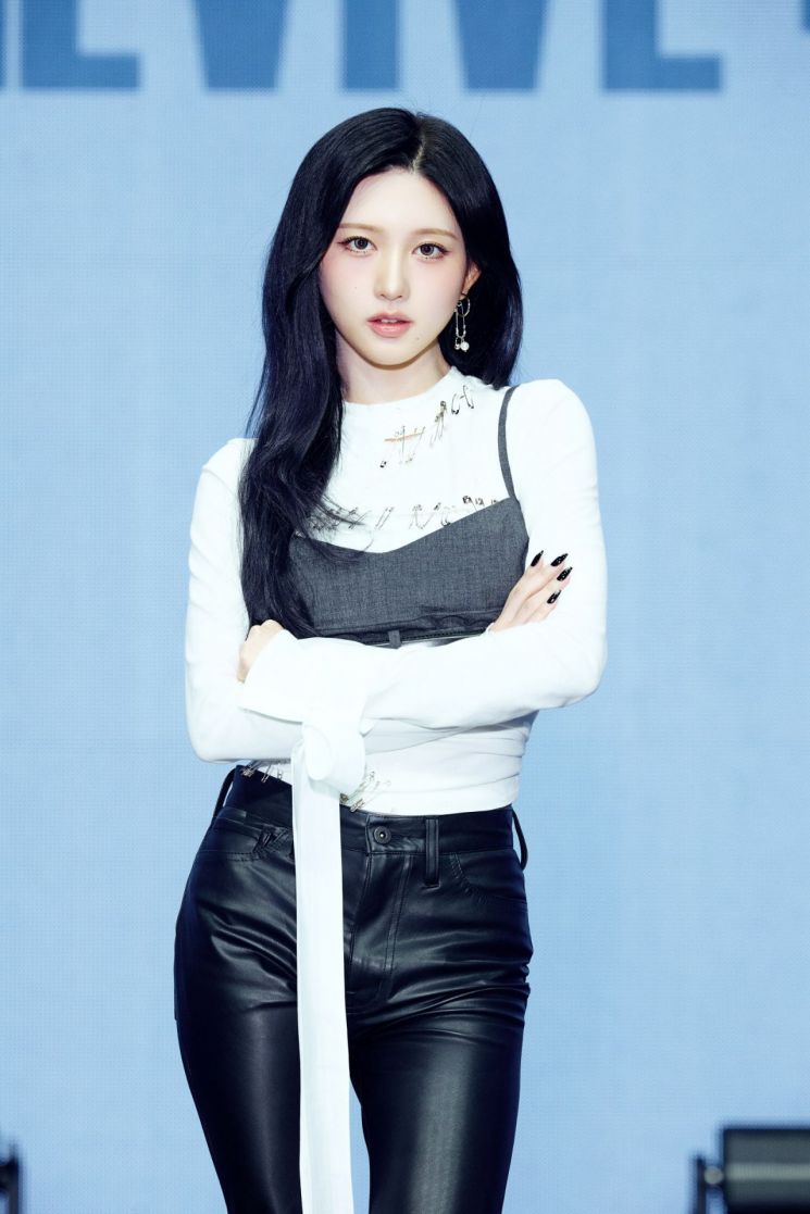 아이브 가을, 넷플릭스 '데스게임' 출연…변호사와 두뇌 대결