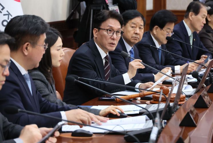 金총리 "중동 상황 유동적…정부 믿고 일상·경제활동 영위"