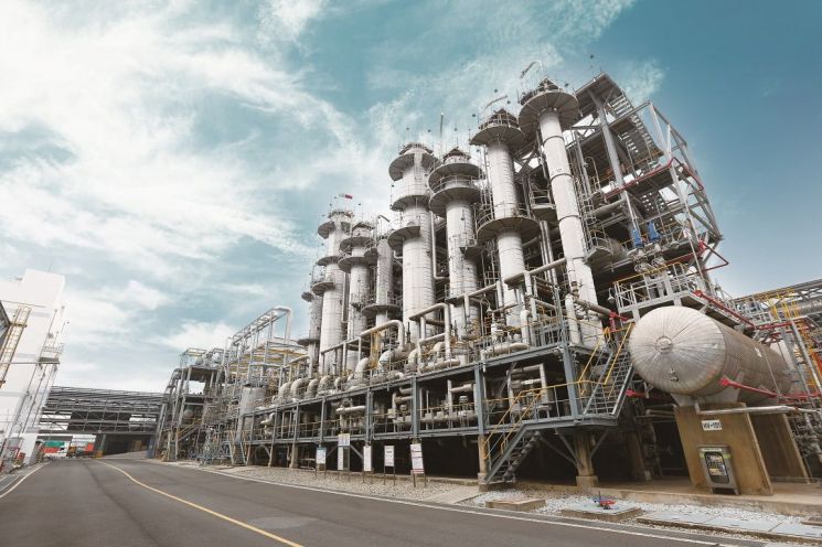 업황 한파에도 설비 늘린 금호석유화학…스페셜티로 승부수