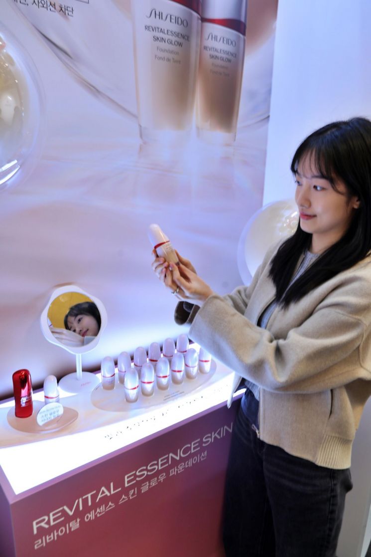 롯데百, 봄맞이 '겟 레디 포 뷰티' 진행…샤넬·프라다 럭셔리 뷰티 총 집결