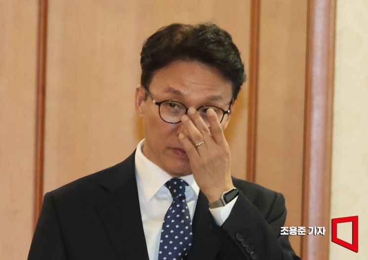 [포토] 김민석 총리, 중동 사태 긴급회의 참석