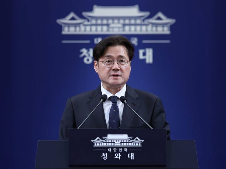 '뉴이재명' 반응? 홍익표 "李, '뭐 이리 거창하게 이름 붙이나'"