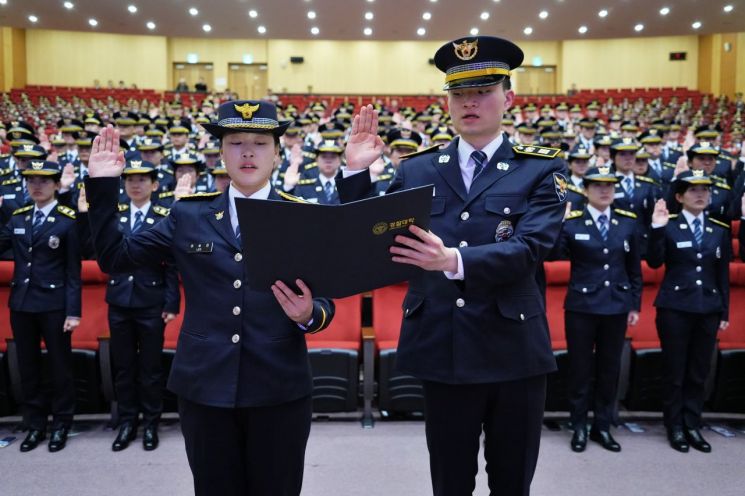 경찰대 경쟁률 86.9대 1…관세청 마약수사관 편입