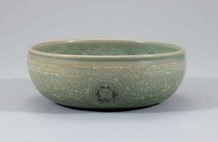 13세기 고려청자·17세기 공신 초상화 보물 된다