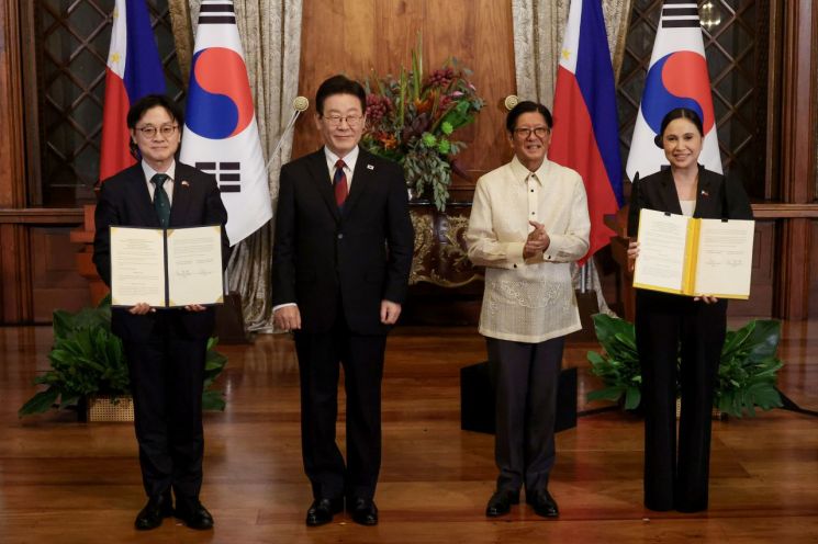 한·필, 경제통상협력위 상시 운영 합의…조선·반도체·전기전자 협력 확대