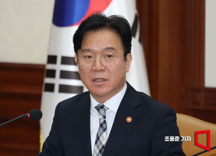 [포토] 김영훈 장관, 개정노동법 관련 발언