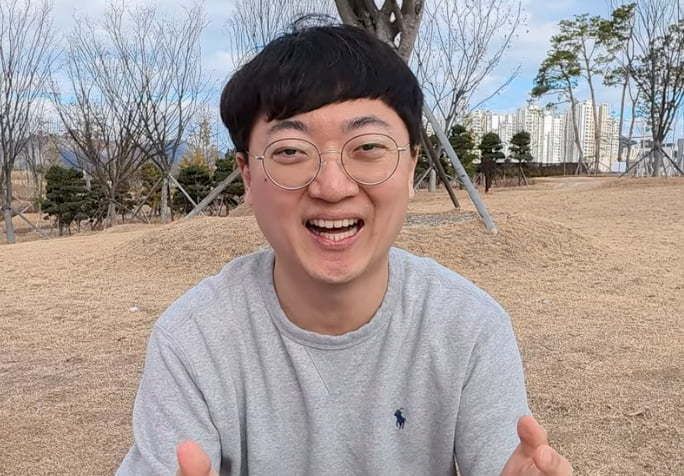 "진짜 퇴사 이유는"…'충주맨' 김선태, 새 유튜브 공개 하루 만에 '63만' 돌파