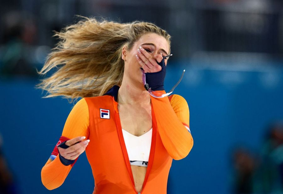 2026 밀라노·코르티나담페초 동계올림픽 스피드스케이팅 여자 1000m 종목에서 금메달을 딴 네달란드의 유타 레이르담. 우승 직후 유니폼 상의의 지퍼를 내리는 세리머니로 화제가 됐다. 로이터연합뉴스