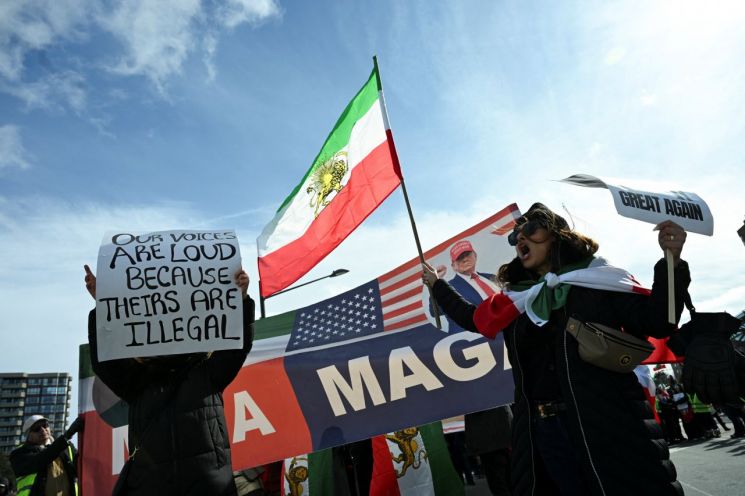 美-이란 장기전 접어드나…트럼프 "전쟁 영원히 수행가능"(종합)[미국-이란 전쟁]