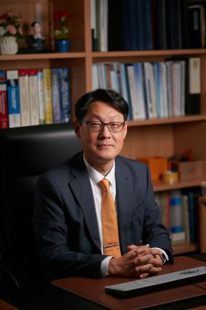 김용욱 제16대 강남세브란스병원 병원장. 강남세브란스병원