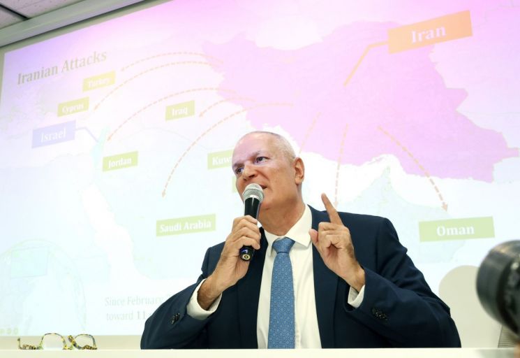 라파엘 하르파즈 주한이스라엘 대사가 5일 서울 종로구 광화문HJ 비즈니스센터에서 기자회견을 갖고 있다. 연합뉴스