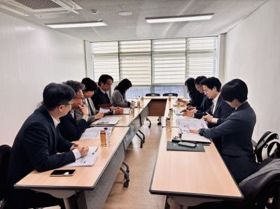 광주시교육청 ‘광주전남교육행정통합실무준비단’과 전라남도교육청 ‘전남광주교육행정통합추진단’은 5일 광주시교육청에서 첫 협의회를 개최하고 안정적 통합방안을 논의했다. 광주시교육청 제공