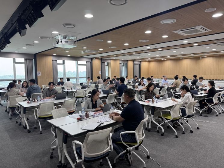 의정부시, ‘첨단산업 스케일업’ 본격 추진…스타트업 성장 지원). 인뎁스 네트워킹. 의정부시 제공