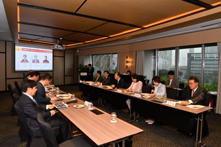 김태흠지사, 싱가포르서 '천안아산 K팝 돔구장' 투자 유치 나서