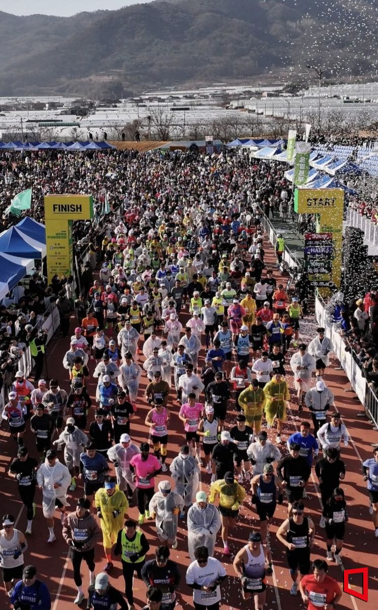 “참외 향기 따라 달린다” 성주마라톤, 선거 앞둔 경북 정치권 ‘민심 현장’ 되다. 권병건 기자