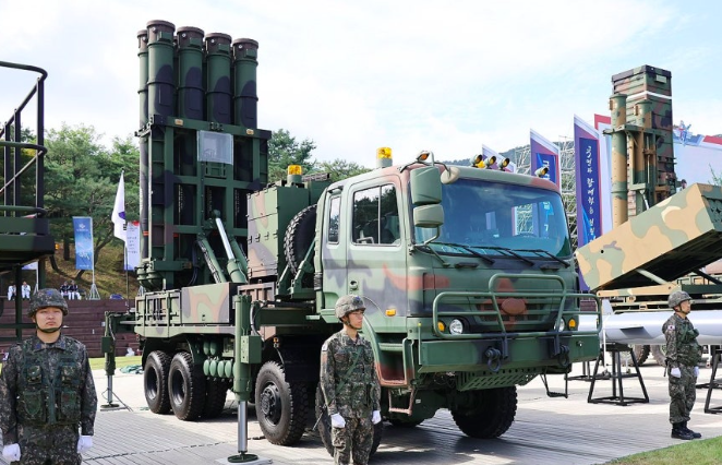 국군의날 미디어데이 행사에서 공개된 '천궁-Ⅱ'. 연합뉴스