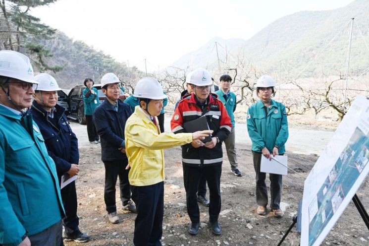 자연재난사전대비인명피해우려지역점검(고암면 우천리). 창녕군 제공