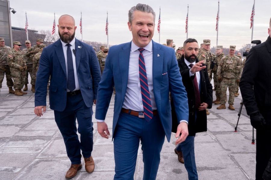 Pete Hegseth, United States Secretary of Defense, is smiling while attending an enlistment oath ceremony held in Washington, U.S., on the 6th of last month (local time). Photo by AP News Agency