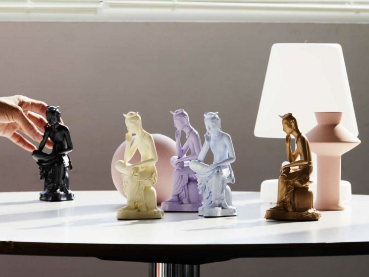 뮷즈의 반가사유상 미니어처. 뮷즈 홈페이지