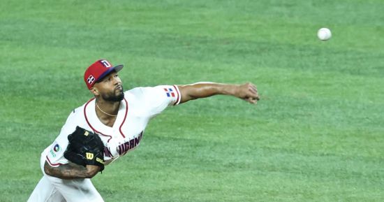 도미니카공화국 선발 크리스토퍼 산체스가 한국과의 WBC 8강전에서 5회 역투를 하고 있다. 마이애미=연합뉴스