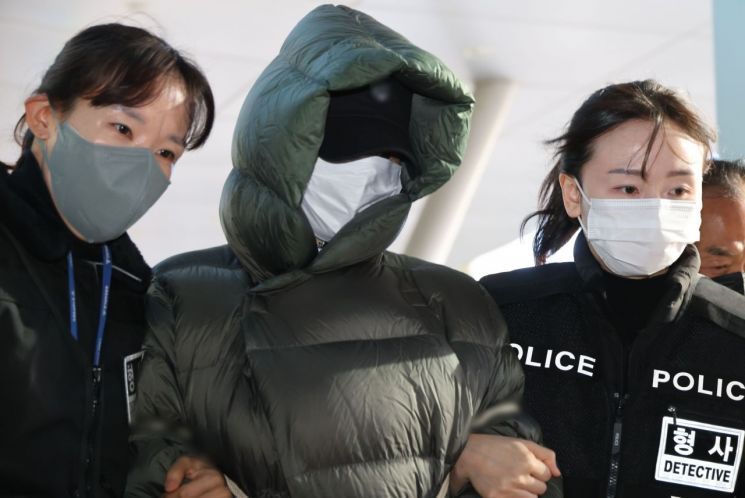 '지인 2명에 필로폰 투약 혐의' 황하나, 첫 재판서 혐의 전면 부인