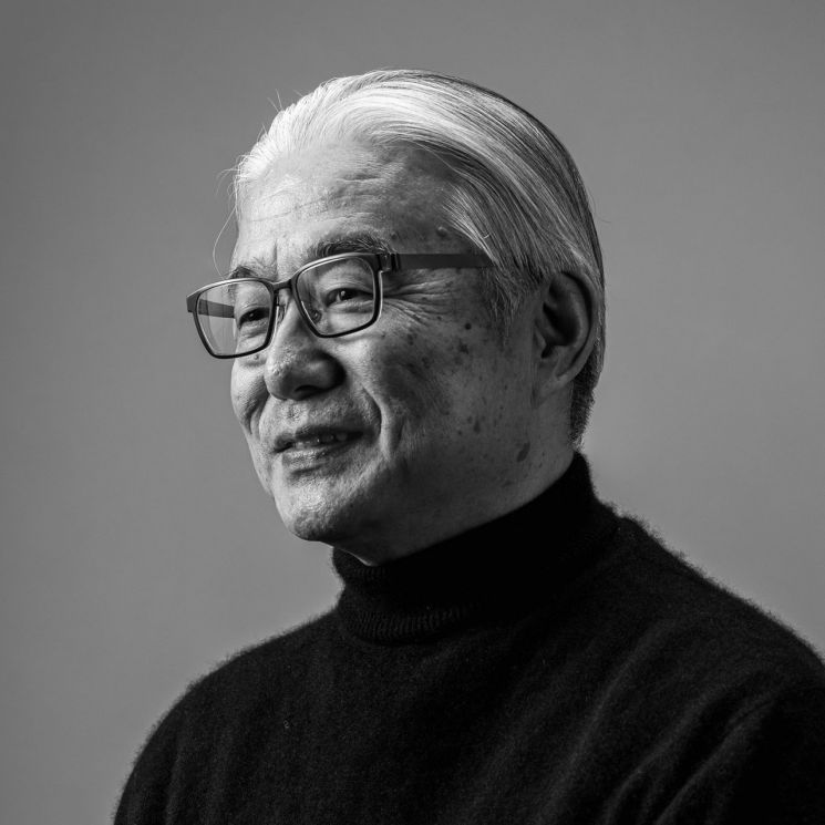 국내 첫 개인전을 개최한 후타가와 카즈유키. 그는 오랫동안 일본화의 본질을 탐구해 온 작품 세계로 잘 알려진 작가다. 이번 전시에서는 자연과 인간의 관계에 대한 그의 깊은 사유를 집중적으로 조명한다. 사진 화이트스톤 갤러리