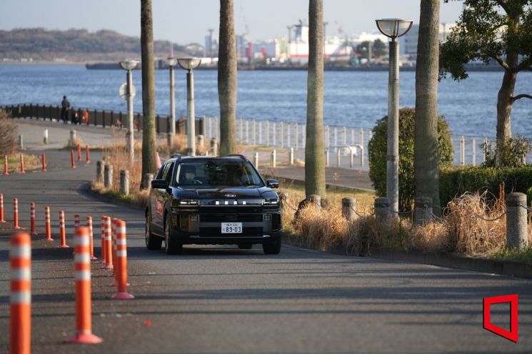 17일부터 19일까지 일본 도쿄 빅사이트에서 열린 '국제 수소 & 연료전지 엑스포 2026(H2 & FC Expo 2026)' 디 올 뉴 넥쏘 시승 프로그램. 현대차