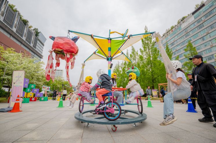 제21회 안산국제거리극축제 어린이공간. 안산문화재단 제공