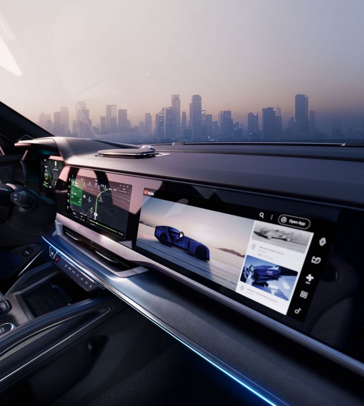 르노 필랑트(Renault FILANTE) openR 파노라마 스크린.