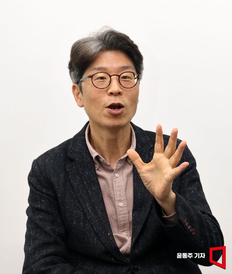 황병선 빅뱅엔젤스 대표가 아시아경제와 인터뷰를 하고 있다. 윤동주 기자