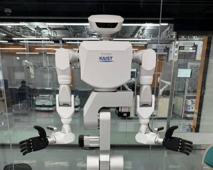 티로보틱스, KAIST '카이로스' 참여…피지컬 AI 공장 자동화 기술 검증