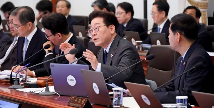 이재명 대통령이 24일 청와대에서 열린 국무회의에서 발언하고 있다. 2026.3.24 연합뉴스