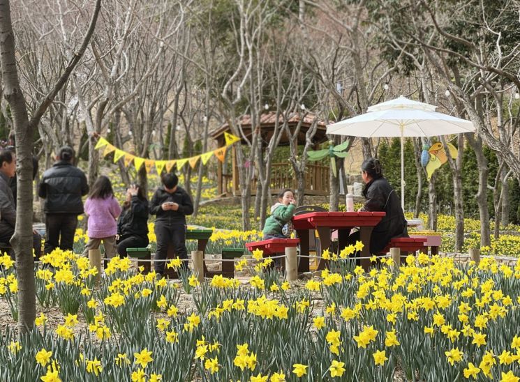 진주시, ‘봄의 정원 파티’ 월아산 축제 개막
