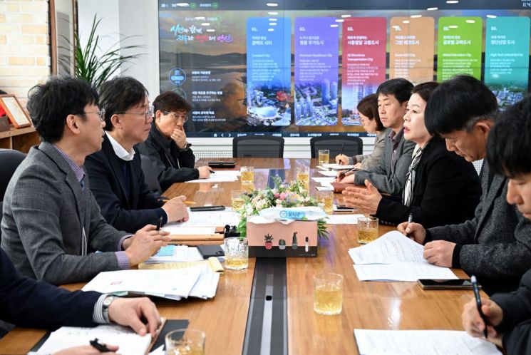 안산시(시장 이민근)가 전세 피해 최소화와 피해자 일상 회복을 위해 '안산형 전세피해 원스톱 회복 지원'을 전면 가동한다. 안산시 제공