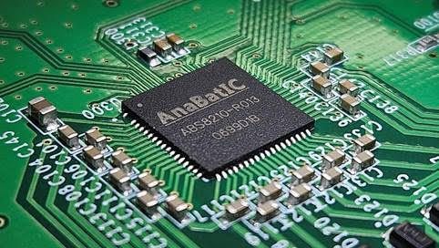 아나배틱세미가 개발한 AFE IC ‘ABS8210’ 제품 사진. 아나배틱세미