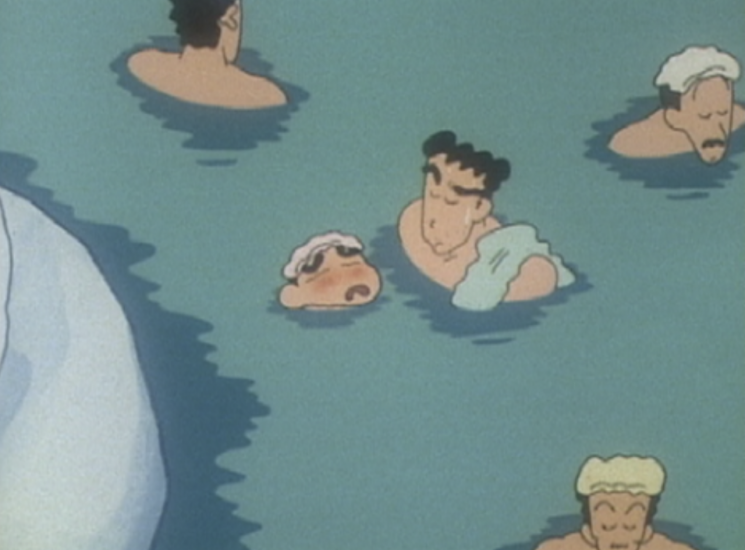 애니메이션 '크레용 신짱'에 등장하는 공중 목욕탕 장면. 모두 수건을 머리에 올려두고 있다. TV아사히.