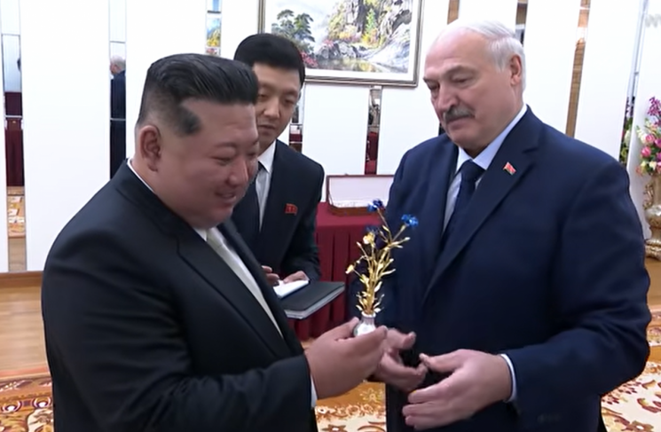 김정은 북한 국무위원장과 알렉산드르 루카셴코 벨라루스 대통령/사진=벨타 통신 영상 캡처