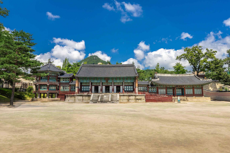 Jibokjae Exterior View